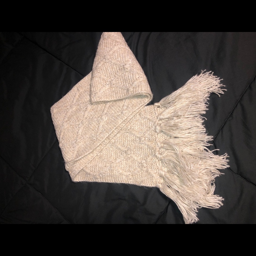 Old navy scarf